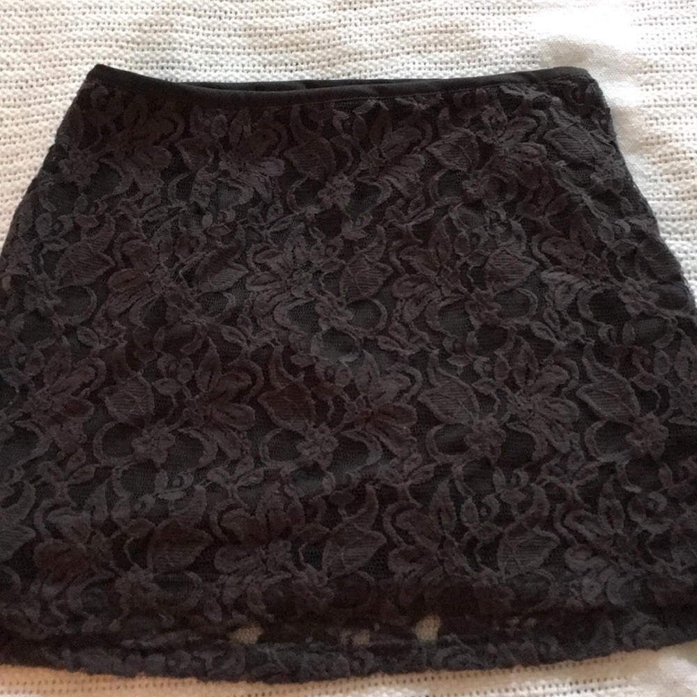 Grey lace mini skirt